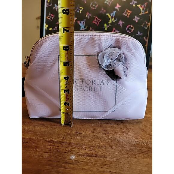 Victoria's Secret MESH TEASE Clutch Bag Purse Pouch MAKE UP CASE AUTHENTIC - Picture 5 of 9